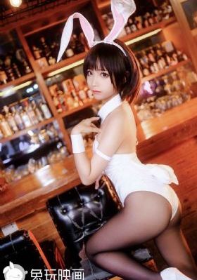 美女制服丝袜一区二区三区_1080日本电影免费