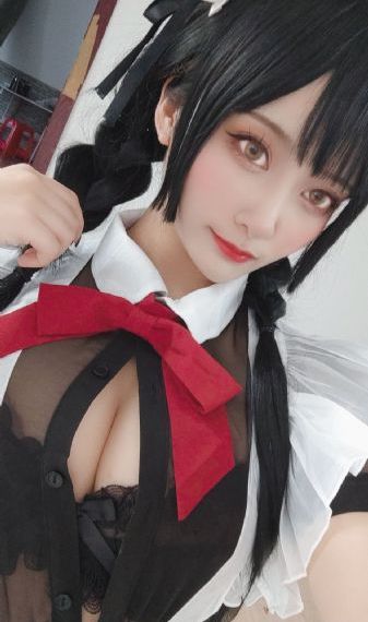 日本人妻丝袜秘书无码_HD在线播放
